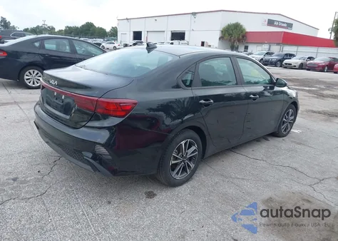 2024 Kia Forte Lxs z USA, uszkodzony, nr VIN 3KPF24AD1RE705262
